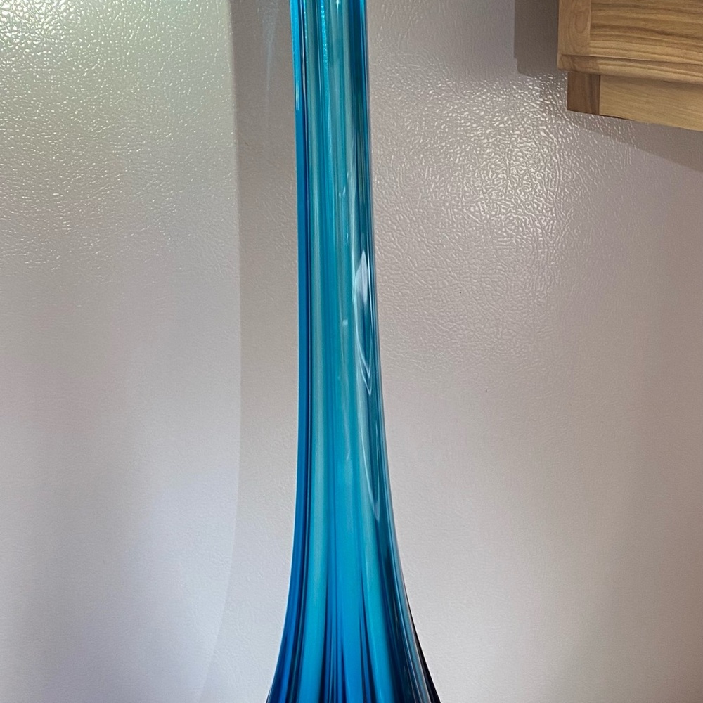 1970’s Vintage 26” Swung Vase - Picture 8 of 11